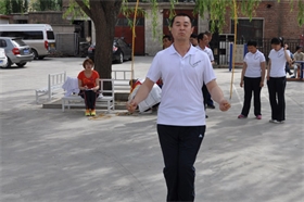 標(biāo)題：運(yùn)動會跳繩
瀏覽次數(shù)：30178
發(fā)布時間：2018-05-30