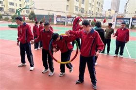 標(biāo)題：運(yùn)動(dòng)會(huì)趣味項(xiàng)目
瀏覽次數(shù)：3448
發(fā)布時(shí)間：2023-10-18